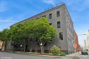 401 N Aberdeen St, Chicago, IL 60642 - Photo 1
