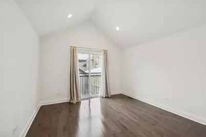 642 W 35th Street, Chicago, IL 60616 - Photo 9