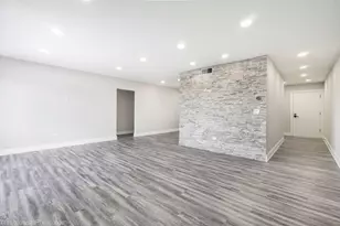 1365 Ashland Ave, Des Plaines, IL 60016 - Photo 11