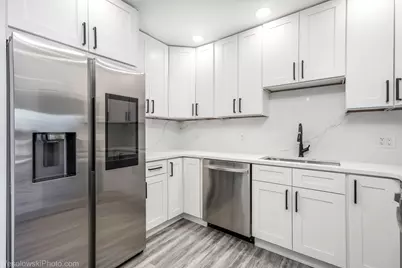 1365 Ashland Avenue #604, Des Plaines, IL 60016 - Photo 17