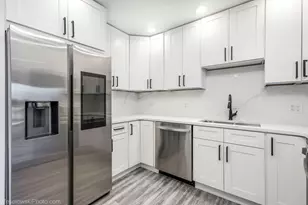 1365 Ashland Ave, Des Plaines, IL 60016 - Photo 17