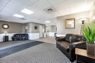 1365 Ashland Ave, Des Plaines, IL 60016 - Photo 3