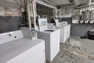 4831 W Roscoe St, Chicago, IL 60641 - Photo 15