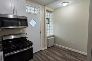 4831 W Roscoe St, Chicago, IL 60641 - Photo 5