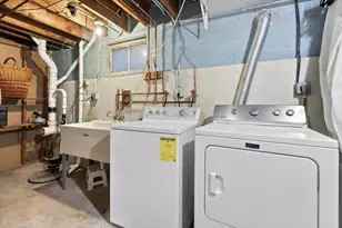 3306 N Lawndale Ave, Chicago, IL 60618 - Photo 17