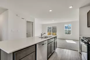 2642 Arrowhead Dr, Pingree Grove, IL 60140 - Photo 9