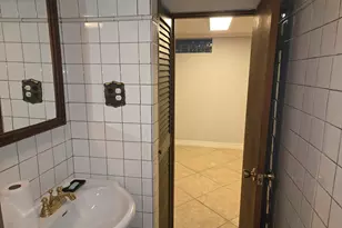 12622 S Marquette Ave, Chicago, IL 60633 - Photo 17