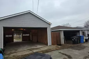 12622 S Marquette Ave, Chicago, IL 60633 - Photo 23