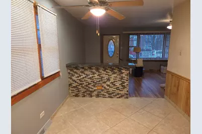 12622 S Marquette Avenue, Chicago, IL 60633 - Photo 3