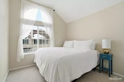 1247 Sandhurst Lane #1247, South Elgin, IL 60177 - Photo 7