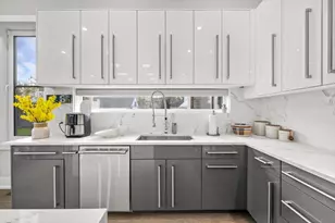 1341 Pfingsten Rd, Northbrook, IL 60062 - Photo 13