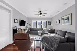 1608 W Byron St, Chicago, IL 60613 - Photo 3