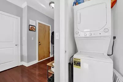 1608 W Byron Street #2E, Chicago, IL 60613 - Photo 17