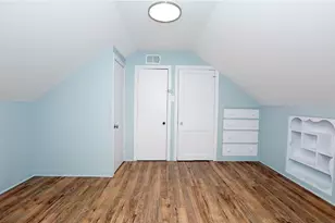 9629 S Luella Ave, Chicago, IL 60617 - Photo 33