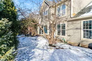 22 Ashford Ct, Lincolnshire, IL 60069 - Photo 33