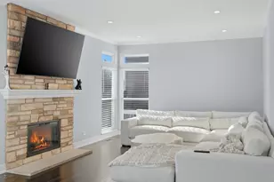 1951 Broadsmore Dr, Algonquin, IL 60102 - Photo 17