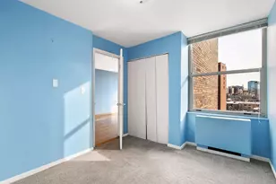 525 W Hawthorne Pl, Chicago, IL 60657 - Photo 11