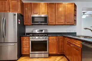 7010 S Clyde Ave, Chicago, IL 60649 - Photo 7