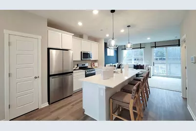 1175 Lakepointe Drive, Schaumburg, IL 60173 - Photo 7