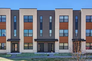 1175 Lakepointe Dr, Schaumburg, IL 60173 - Photo 1