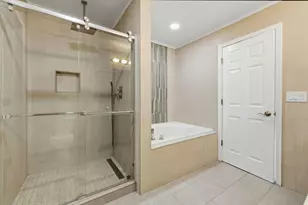 218 Goldenrod Dr, Elgin, IL 60124 - Photo 25