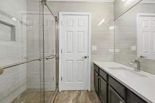 218 Goldenrod Dr, Elgin, IL 60124 - Photo 27