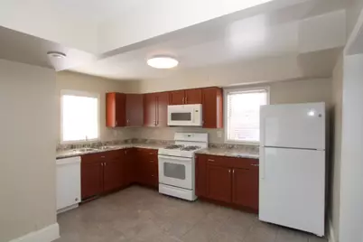 17 W Crystal Lake Avenue #17, Crystal Lake, IL 60014 - Photo 3