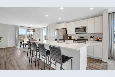 2226 Lakeshore Drive, Schaumburg, IL 60196 - Photo 3