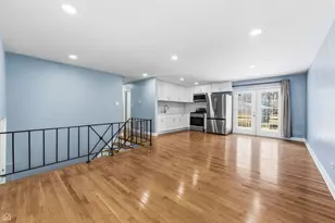 22180 Navaho Ave S, Sauk Village, IL 60411 - Photo 7