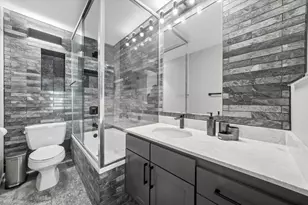 30 E Huron St, Chicago, IL 60611 - Photo 9