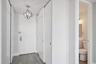 655 W Irving Park Rd, Chicago, IL 60613 - Photo 13