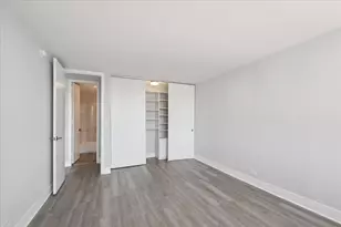 655 W Irving Park Rd, Chicago, IL 60613 - Photo 11