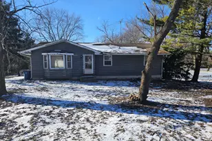 10N866 Hawthorn St, Elgin, IL 60123 - Photo 1