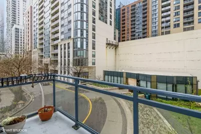 201 N Westshore Drive #107, Chicago, IL 60601 - Photo 25