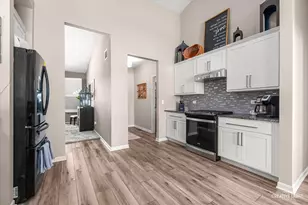 739 Juniper St, Oswego, IL 60543 - Photo 9