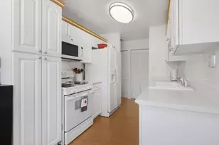 106 Cedar Ct, Schaumburg, IL 60193 - Photo 7