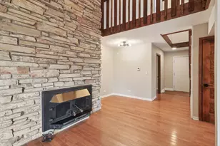 23460 W N Lakewood Ln, Lake Zurich, IL 60047 - Photo 5