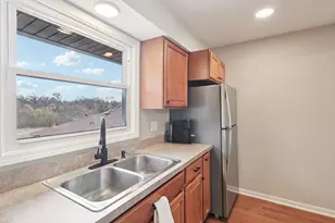 23460 W N Lakewood Ln, Lake Zurich, IL 60047 - Photo 13