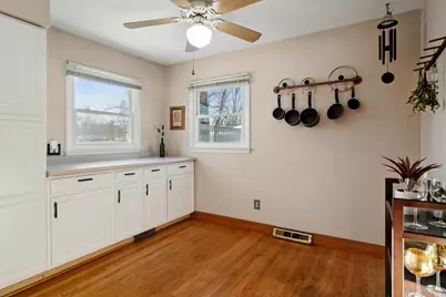 18065 W Big Oaks Road, Grayslake, IL 60030 - Photo 5