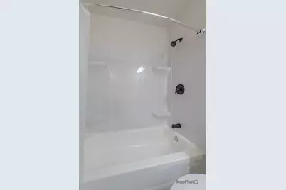 8170 Northway Drive, Hanover Park, IL 60133 - Photo 21