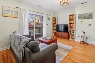 2124 N Hudson Ave, Chicago, IL 60614 - Photo 3