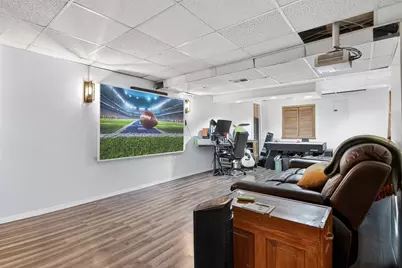 7045 W 100th Street, Chicago Ridge, IL 60415 - Photo 23