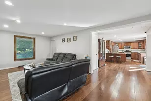 152 S Ela Rd, Barrington, IL 60010 - Photo 5