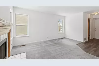 2509 N Pennwood Court, Round Lake Beach, IL 60073 - Photo 9