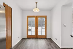 2509 N Pennwood Ct, Round Lake Beach, IL 60073 - Photo 11