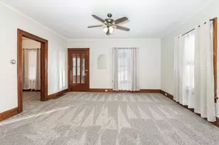 415 N Locust St, Pontiac, IL 61764 - Photo 13