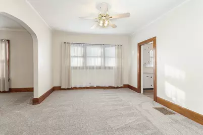 415 N Locust Street, Pontiac, IL 61764 - Photo 15