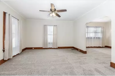 415 N Locust Street, Pontiac, IL 61764 - Photo 11