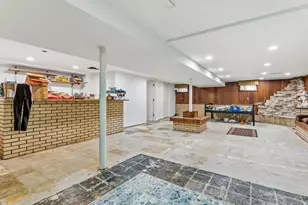 4855 N Sayre Ave, Chicago, IL 60656 - Photo 15