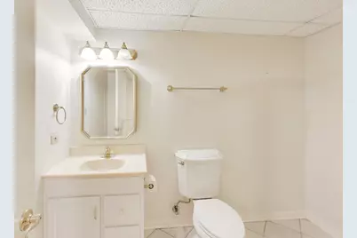 [Address not provided], Lisle, IL 60532 - Photo 43